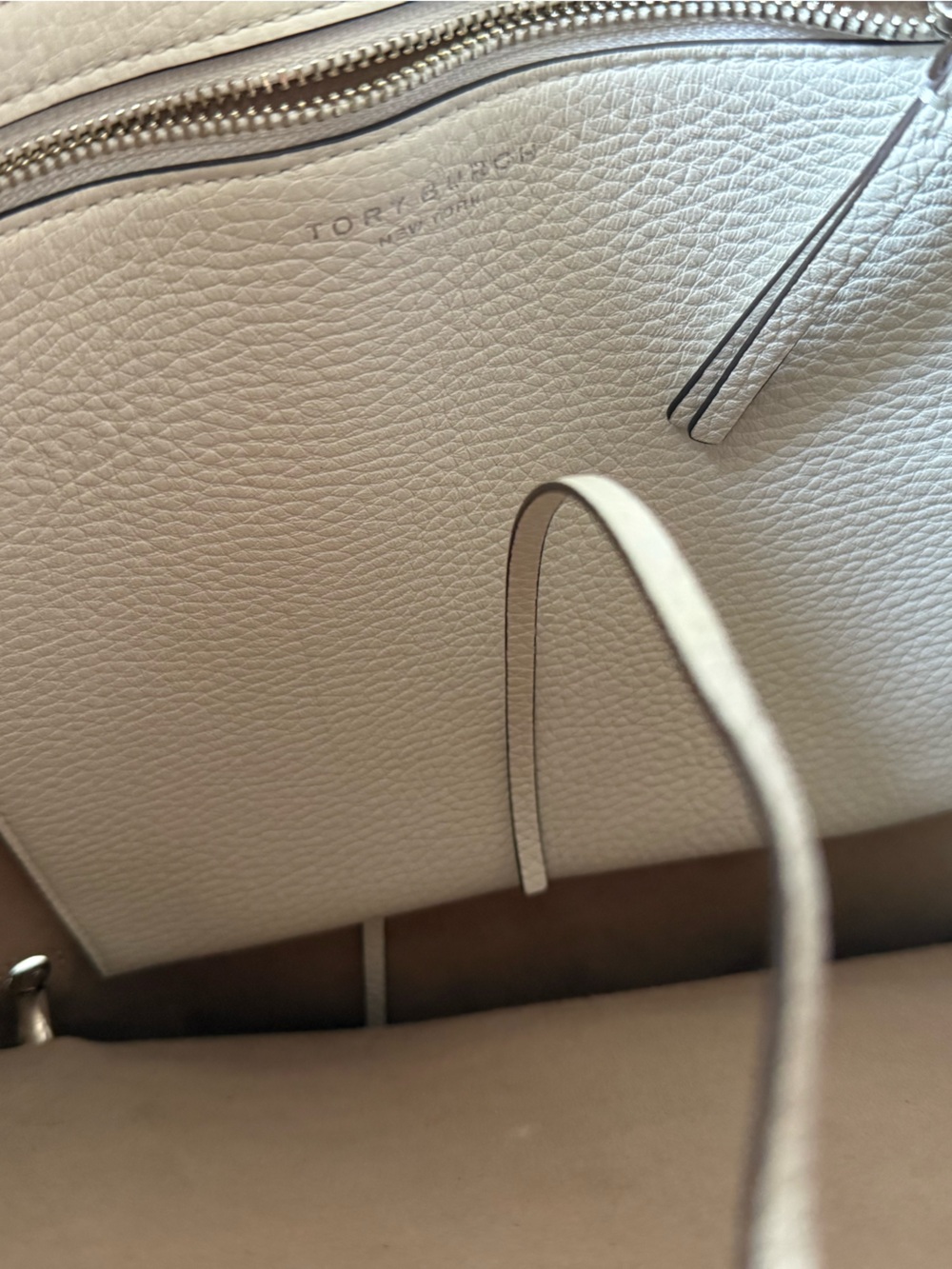Tory Burch PIERCED SOFT BAG $1,050 - Picture 10 of 12